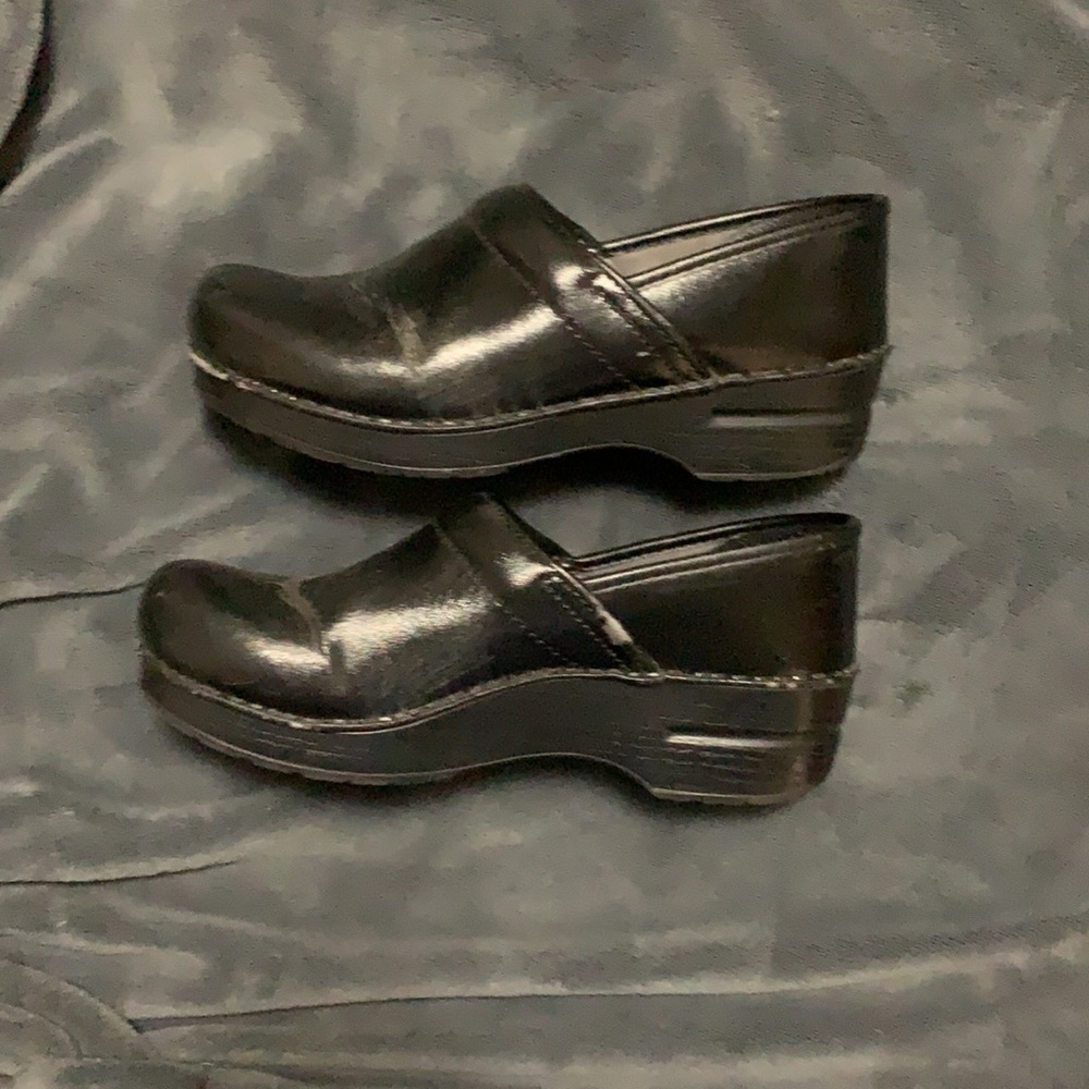 VEGAN DANSKO SHOES - Picture 2 of 3